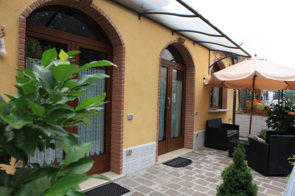 Il Giardino Della Contessa Apartment Isernia Exterior photo